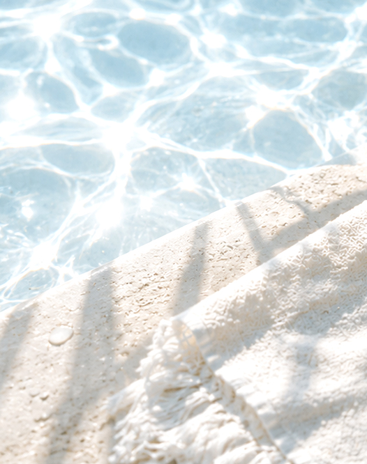 水辺をイメージした夏のビジュアル